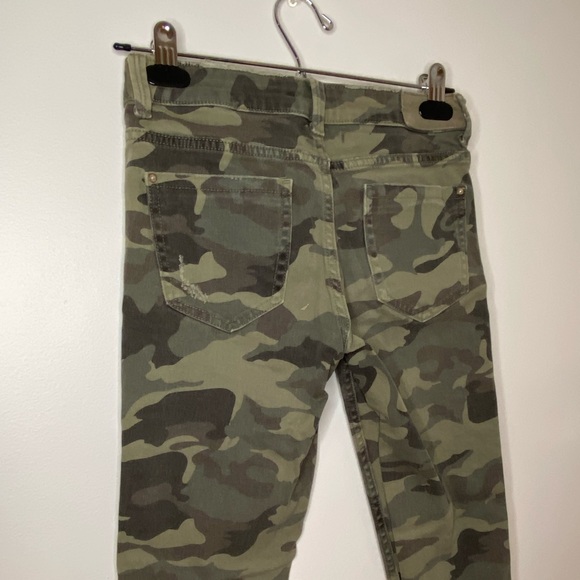 Army print mid rise jeans - Picture 4 of 4